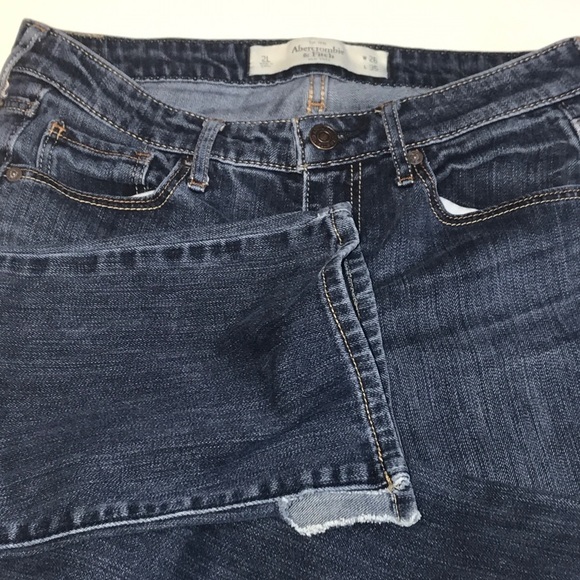 Vintage Y2K Abercrombie and Fitch Jeans Size 2 Long Wide Leg Flare Low Rise - Picture 2 of 3